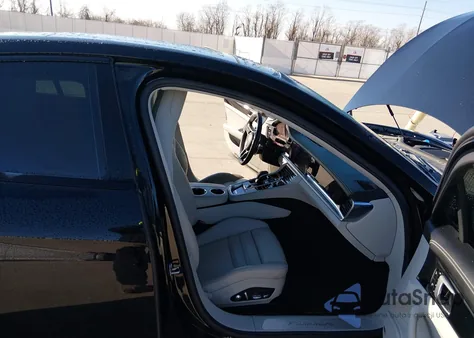 2018 Porsche Panamera 4 из США, поврежденный, VIN WP0AA2A79JL110392